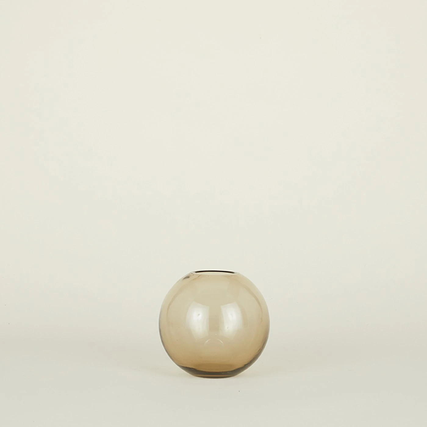 Aurora Sphere Vase - Smoke - Image 4