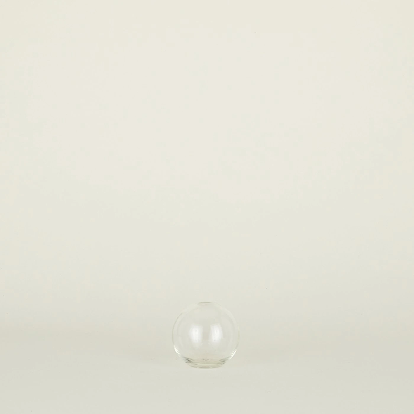 Aurora Sphere Vase - Clear - Image 5