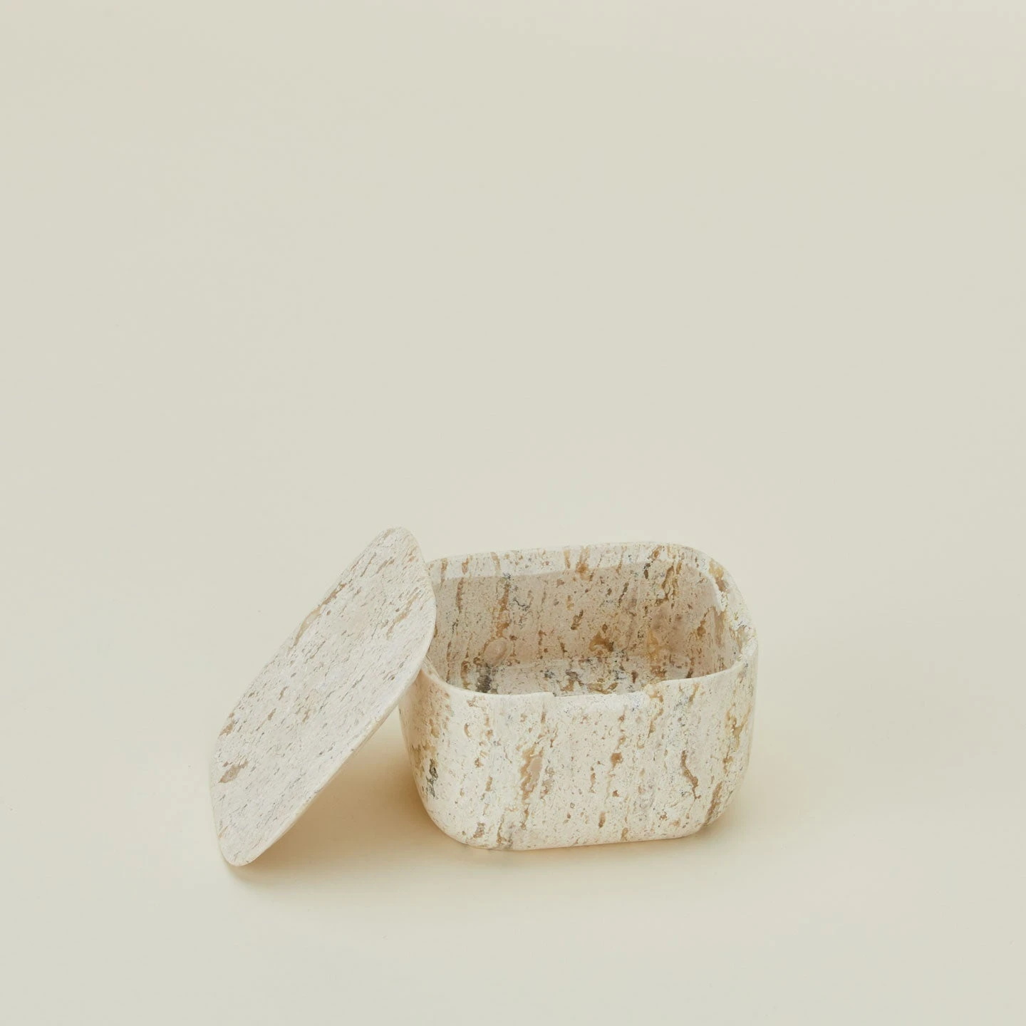 Less Is More Container - Image 4