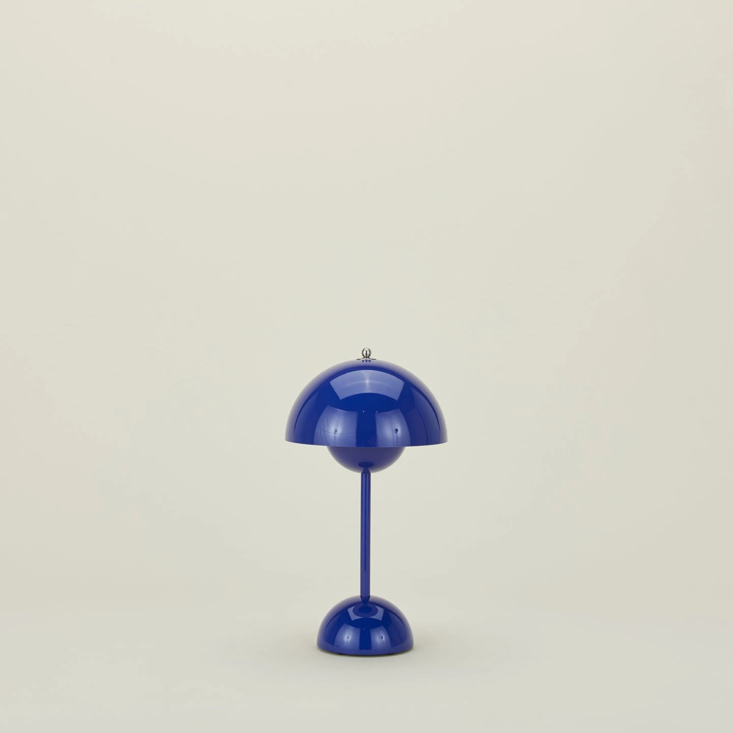 &Tradition Flowerpot Portable Lamp - Cobalt - Image 2
