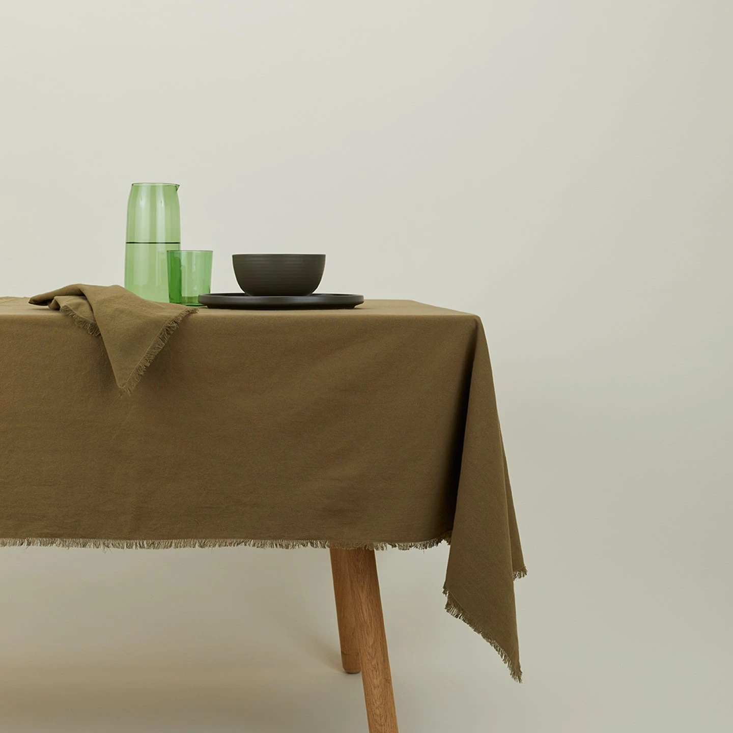 Essential Cotton Tablecloth - Olive - Image 2