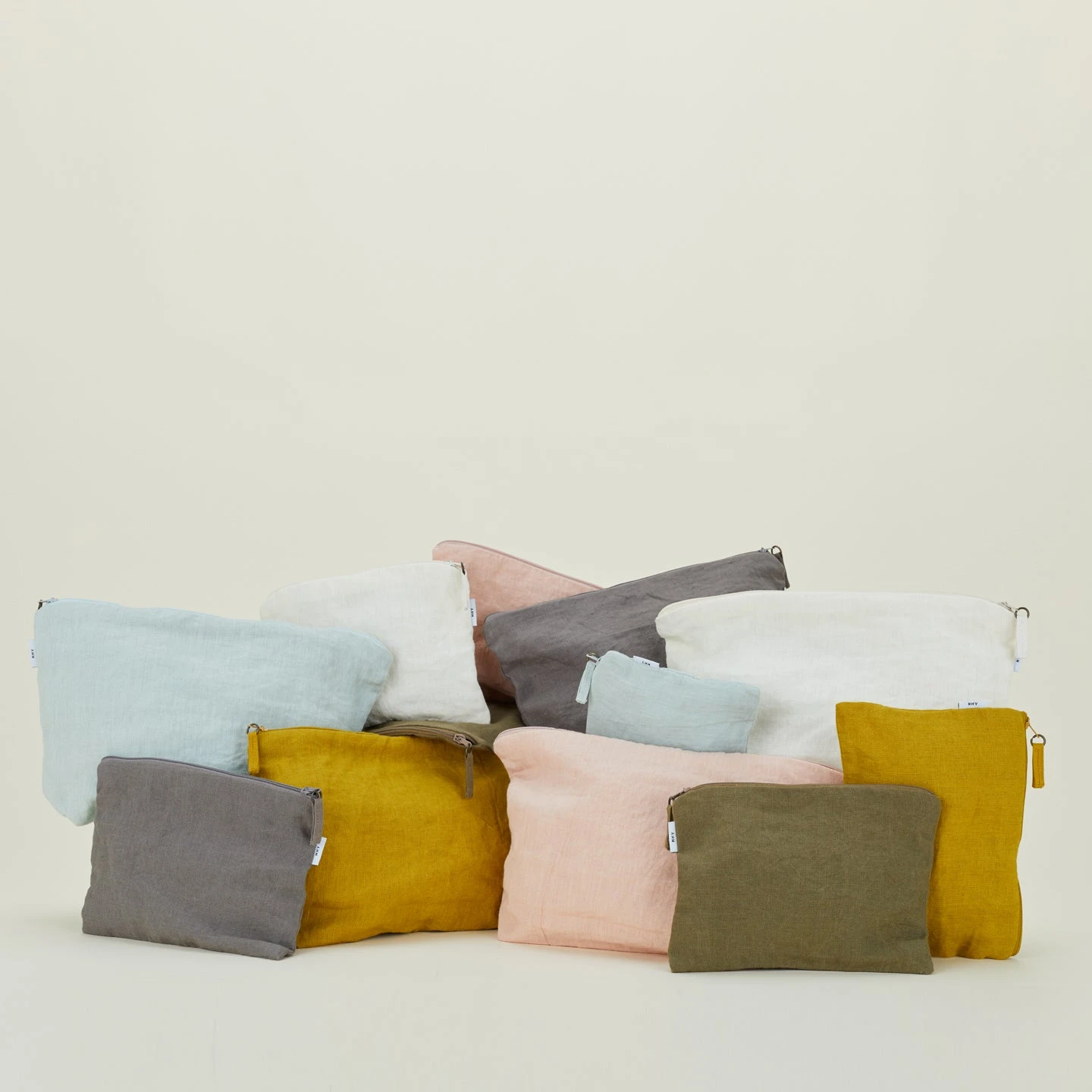 Simple Linen Zipper Pouch - Mustard - Image 5